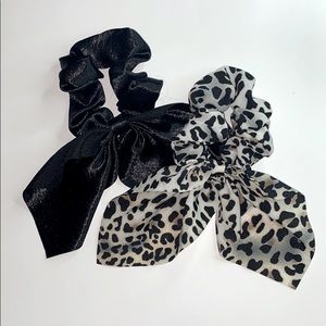 2 ribbon scrunchies